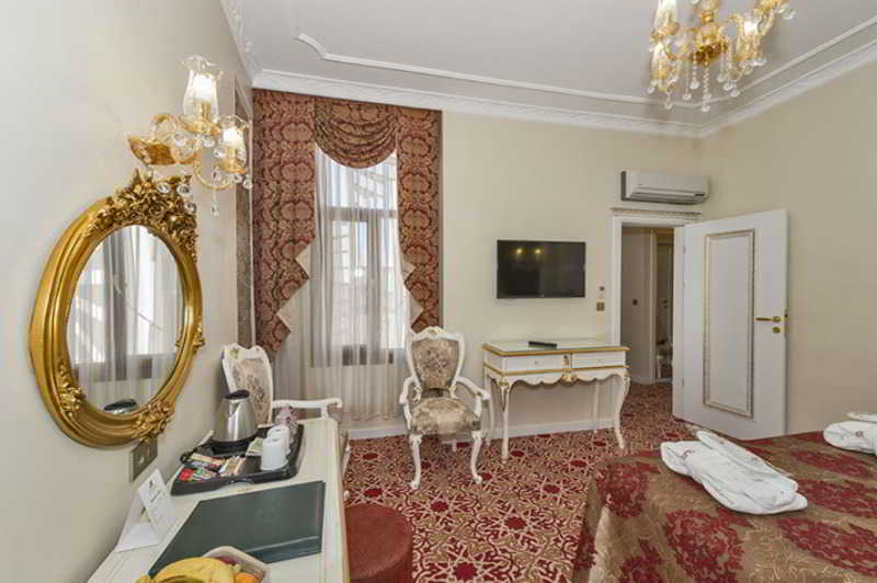 By Murat Crown Hotel Taksim อิสตันบูล ภายนอก รูปภาพ