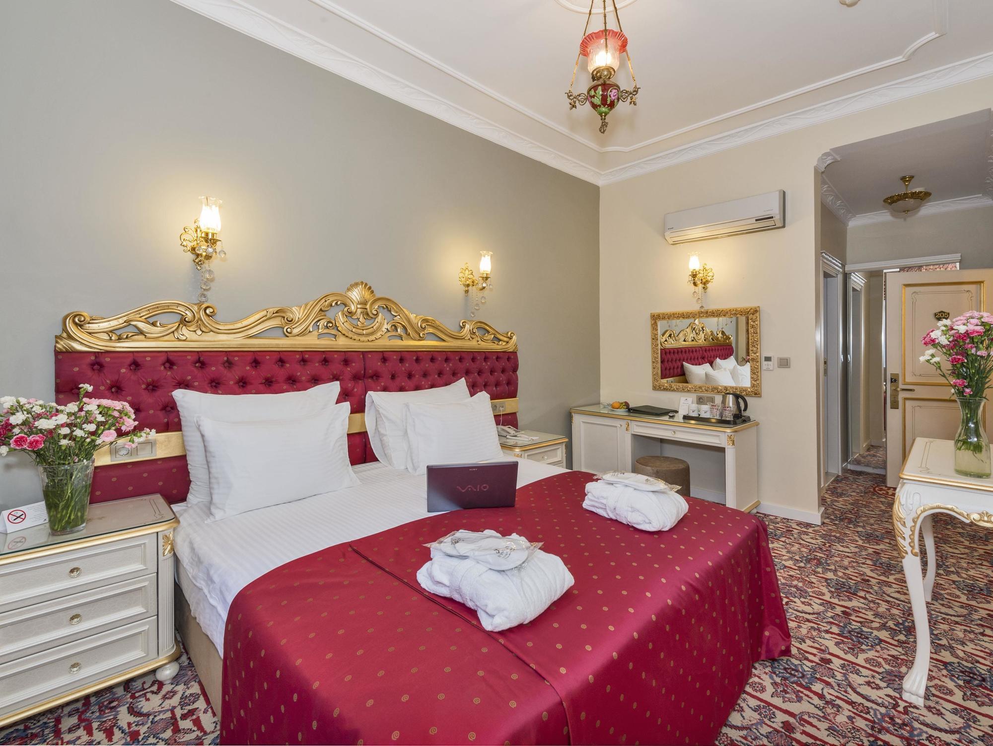 By Murat Crown Hotel Taksim อิสตันบูล ภายนอก รูปภาพ